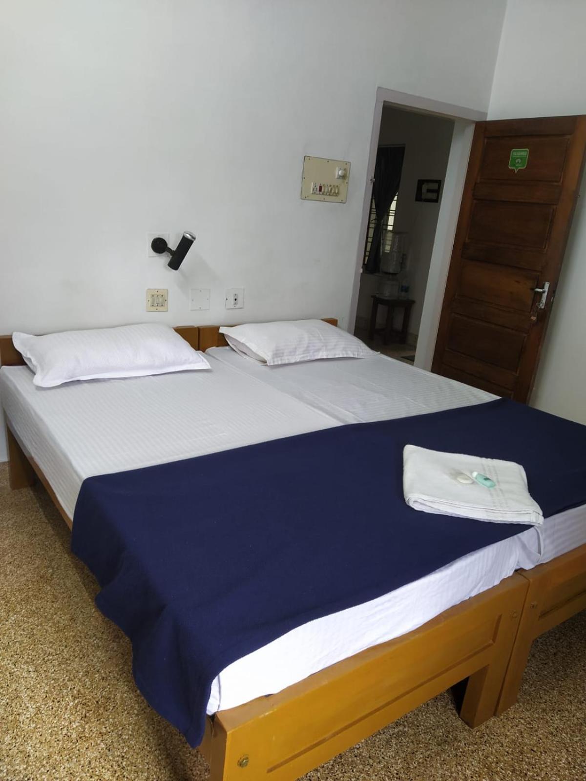 Paradise Homestay Alappuzha Екстер'єр фото